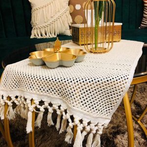 Table runner
